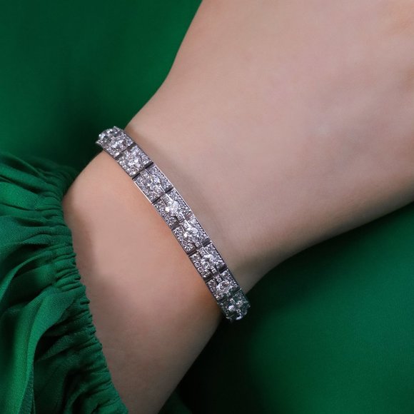 18k White Gold And Diamond Tennis Bracelet - Picture 5 of 5
